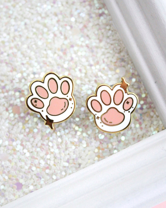 Toe Beans Enamel Pin